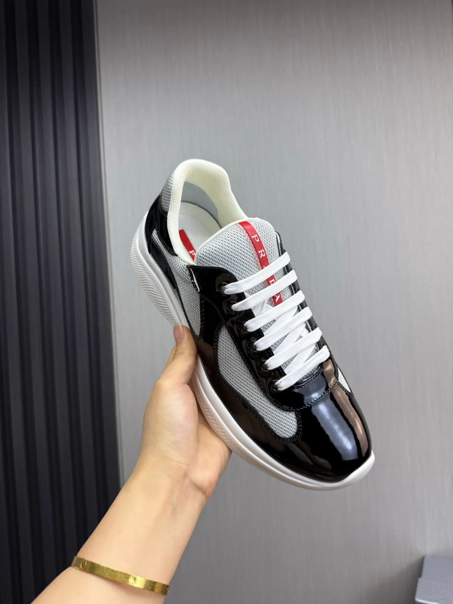 Men's shoes 640💰 [PRADA] Hot selling items🔥Must be recommended every day~~ Official website synchronized, 1:1 high quality shipments✔️ Imported cowhide fabric, rubber material + cowhide lining, original bottom, high-end airplane box packaging🎁 38-45 (38.45 custom-made, non-returnable)
